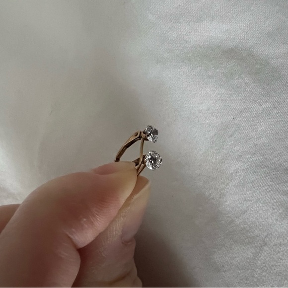 Macys Solitaire Cubic Zirconia Hoop earrings in 14k gold - Picture 7 of 8